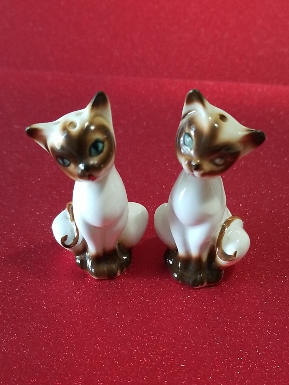 Vintage Siamese Cats Bone China Mini Salt And Pepper Shakers - Picture 10 of 10